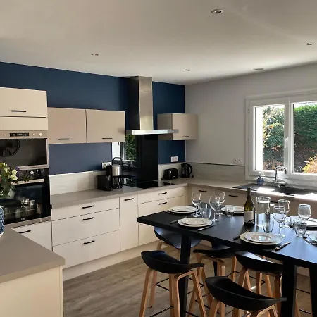 Affittacamere .le Grand Suffren. Maison Familiale